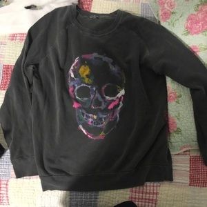 JUNK FOOD SKULL SWEATSHIRT